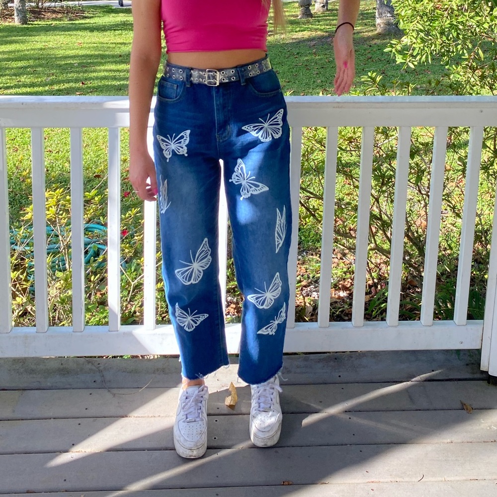 Wide-leg Butterfly Jeans size Medium